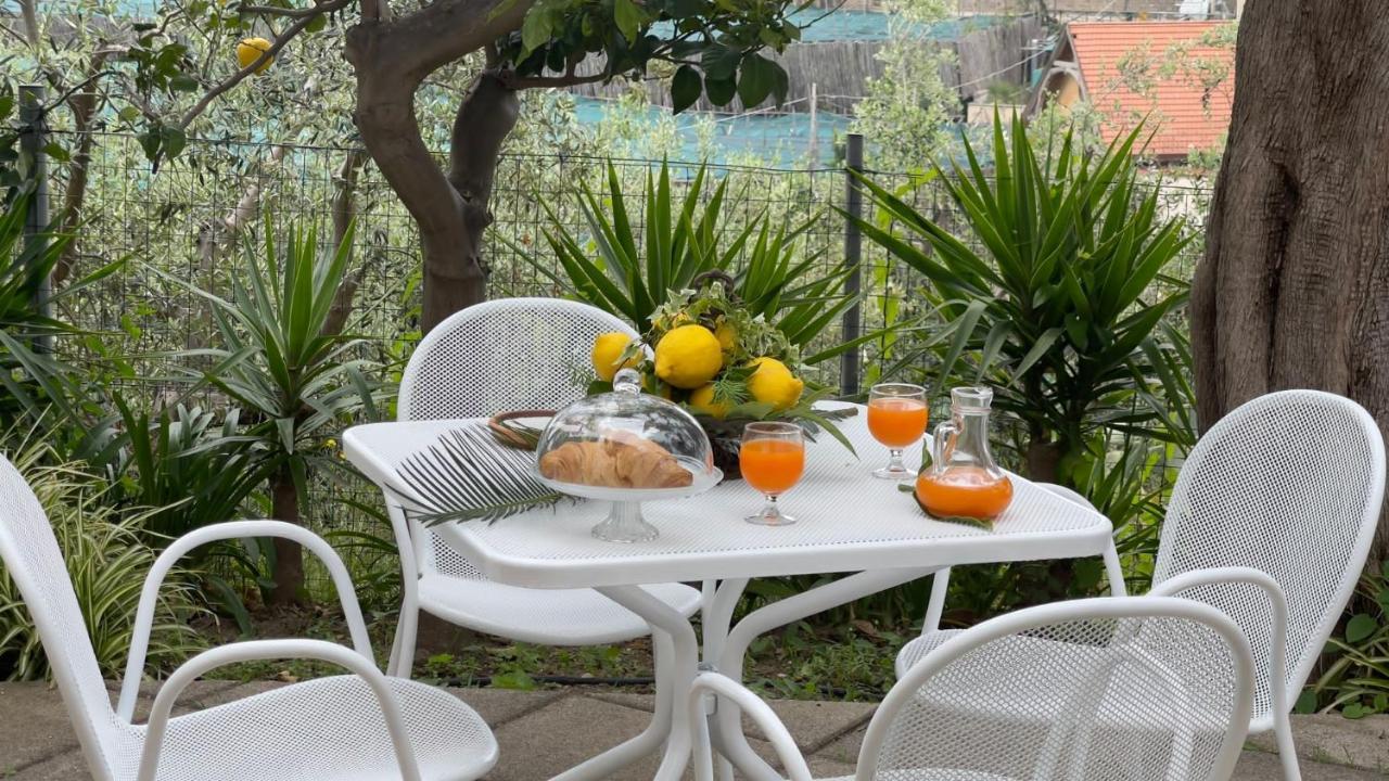 Villaggio Villa Lubrense Маса Лубрензе Екстериор снимка