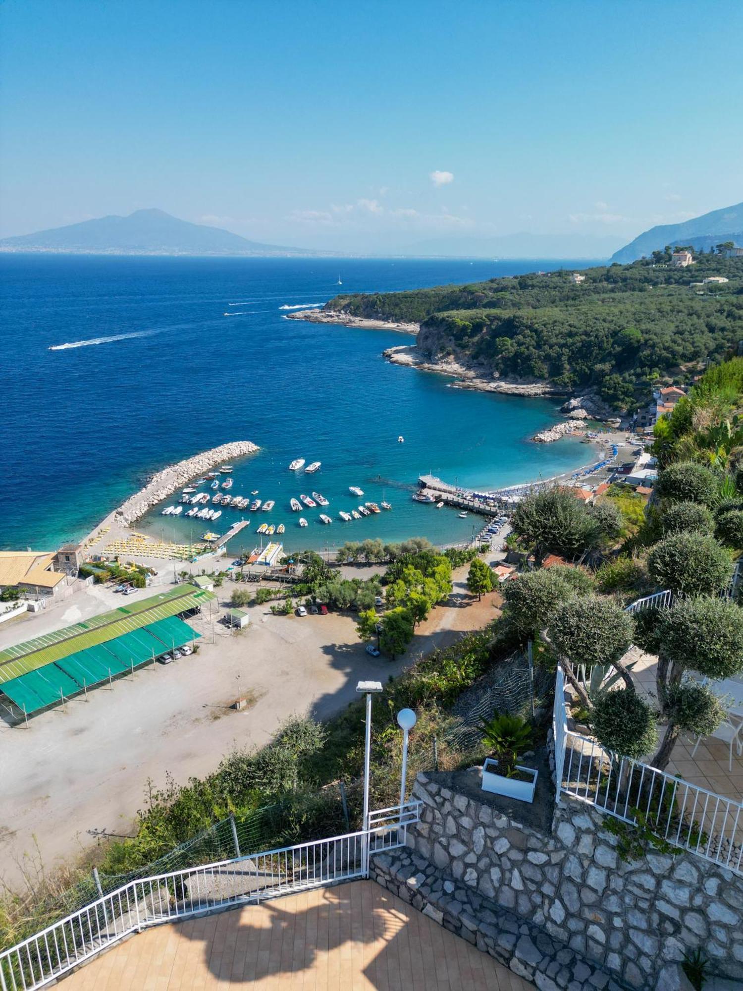 Villaggio Villa Lubrense Маса Лубрензе Екстериор снимка