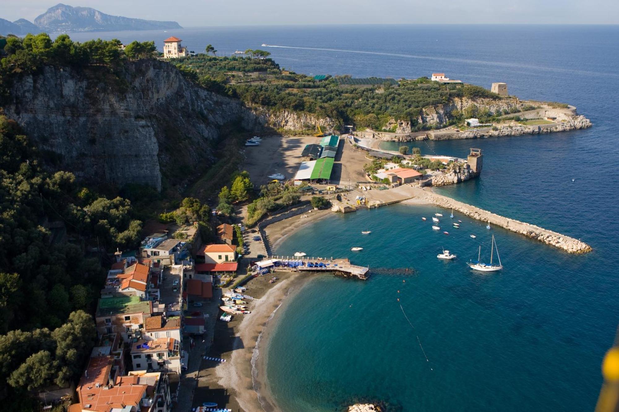 Villaggio Villa Lubrense Маса Лубрензе Екстериор снимка